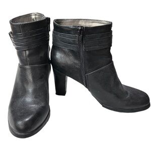 Life Stride Black Ankle Boots